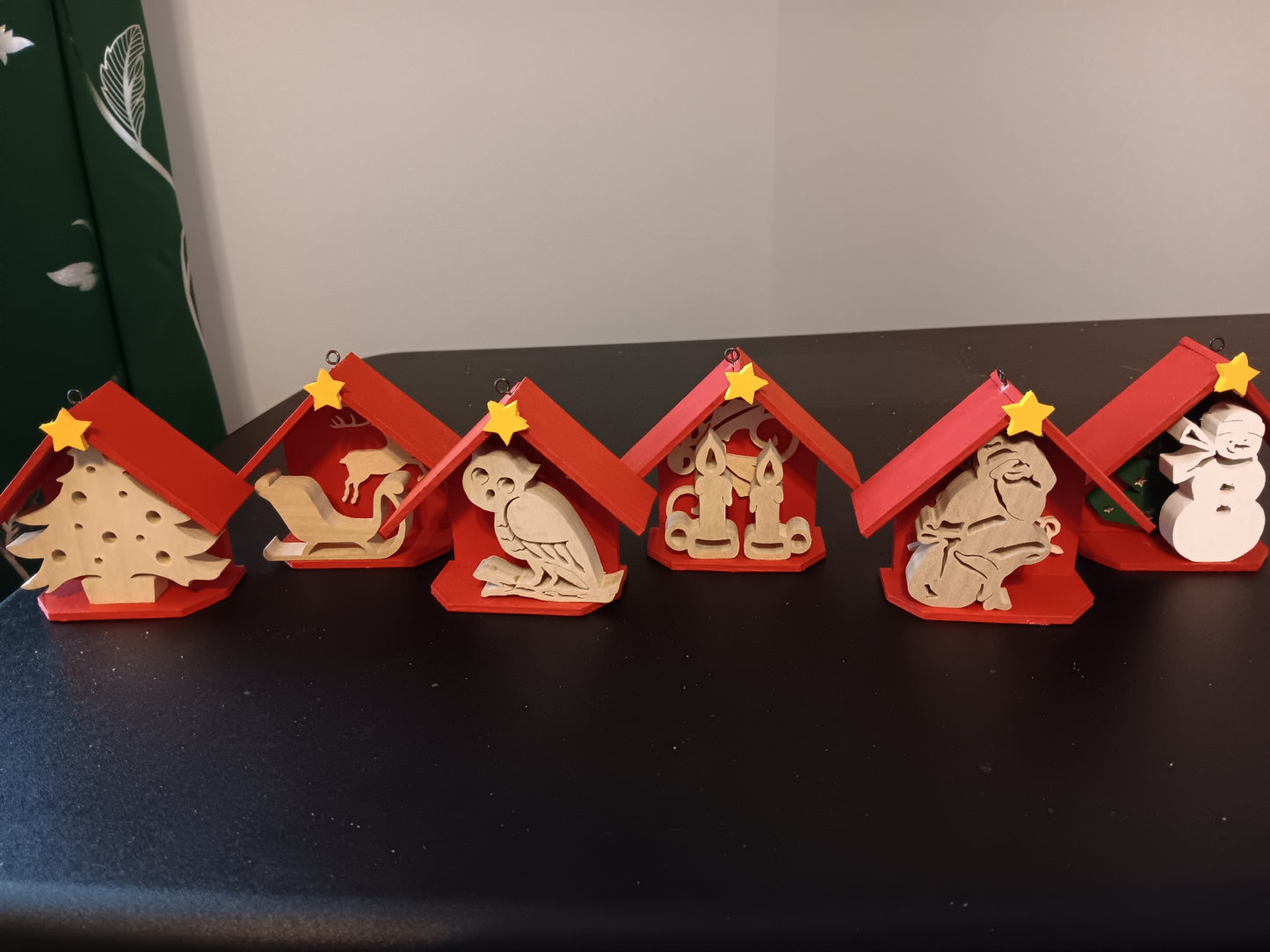 Ornaments - Holiday (1 set of 6)